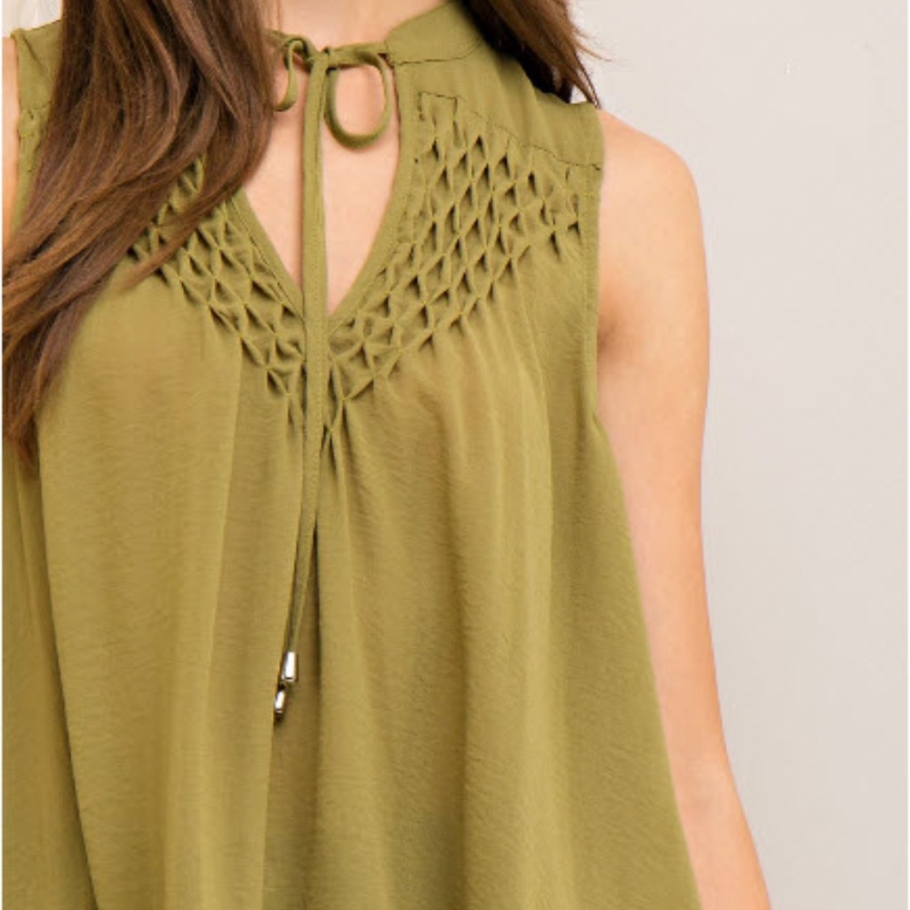 SOLD Pin-Tuck Detail Sleeveless Blouse - Picture 3 of 4